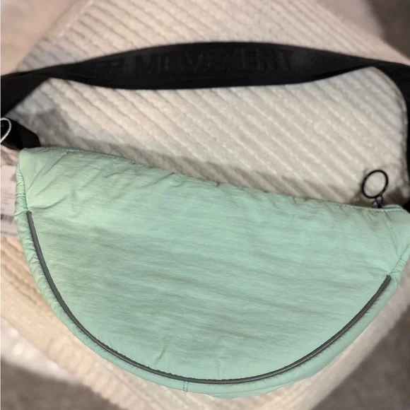 NWT FP Movement Bulls Eye Sling Crossbody - Picture 6 of 10